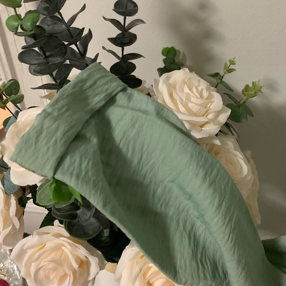 Pistachio 2 piece dress - Picture 11 of 12